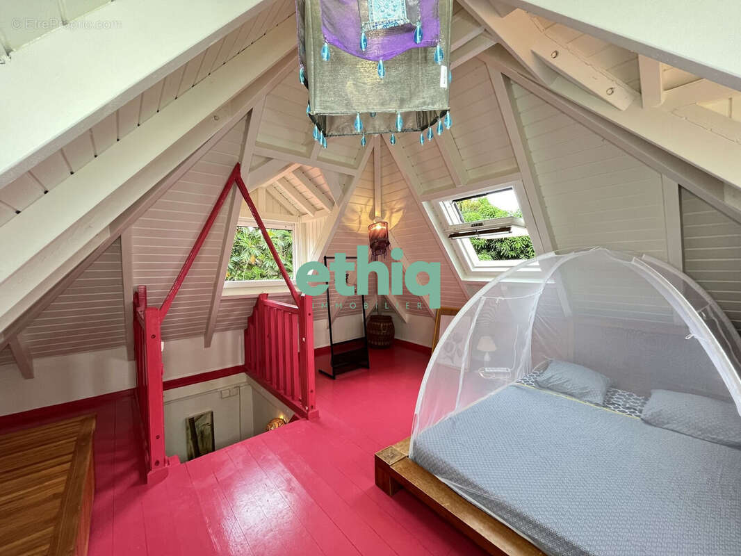 Maison à PETIT-BOURG