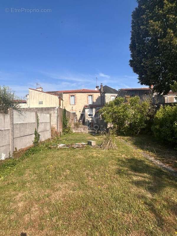 Maison à BOUSSAY