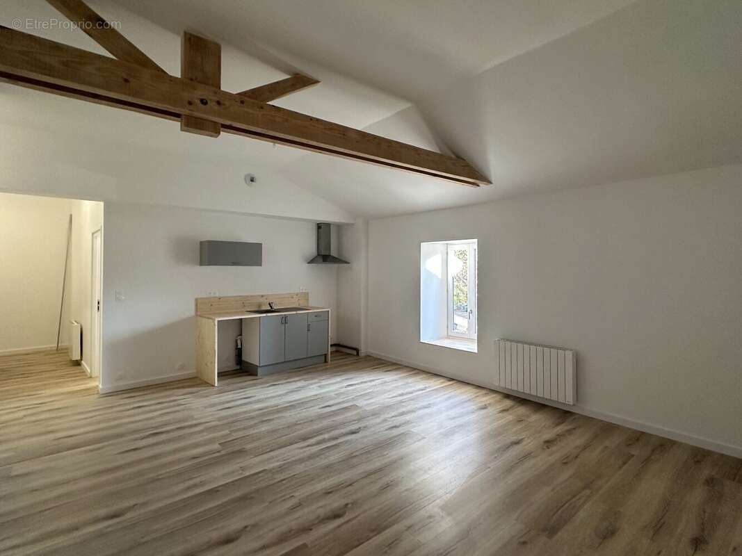Appartement à BEAUJEU