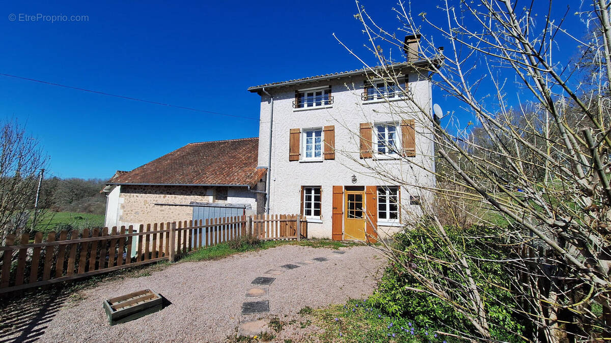 20260317_142749 - Maison à SAVIGNAC-DE-NONTRON