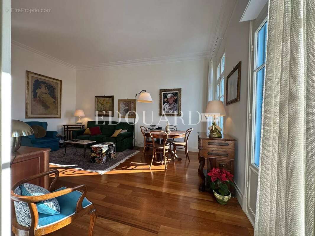 Appartement à MENTON