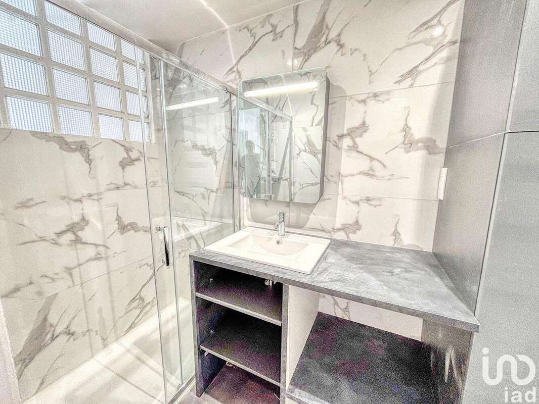 Photo 4 - Appartement à PLAN-DE-LA-TOUR