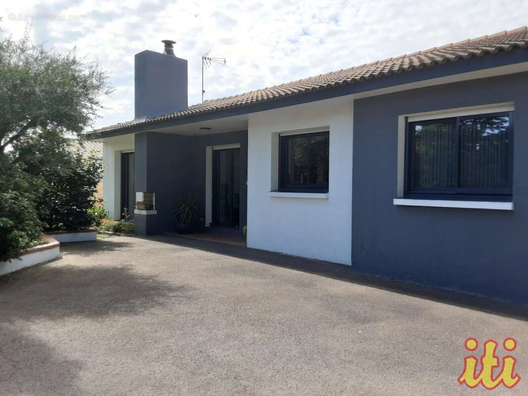 Maison à SAINTE-FOY