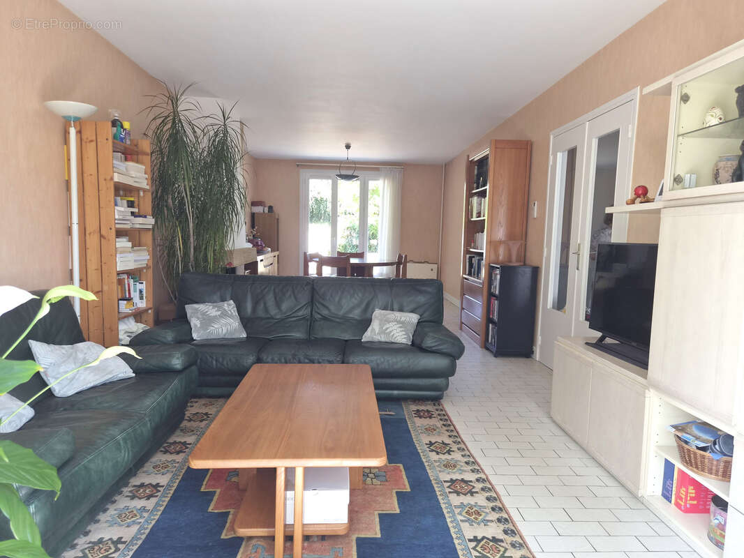 Maison a vendre sur saint remy les chevreuse 6/7 pieces - 4 chambres - photo 2