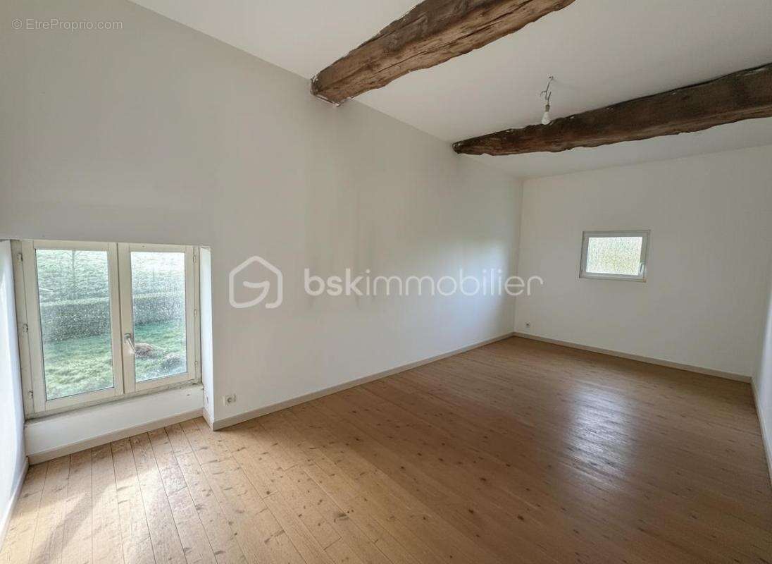 Maison à LA MEZIERE