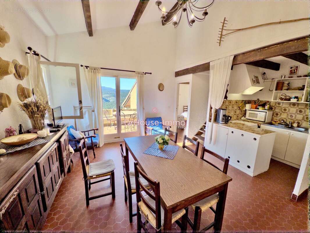 Maison à MOLLANS-SUR-OUVEZE