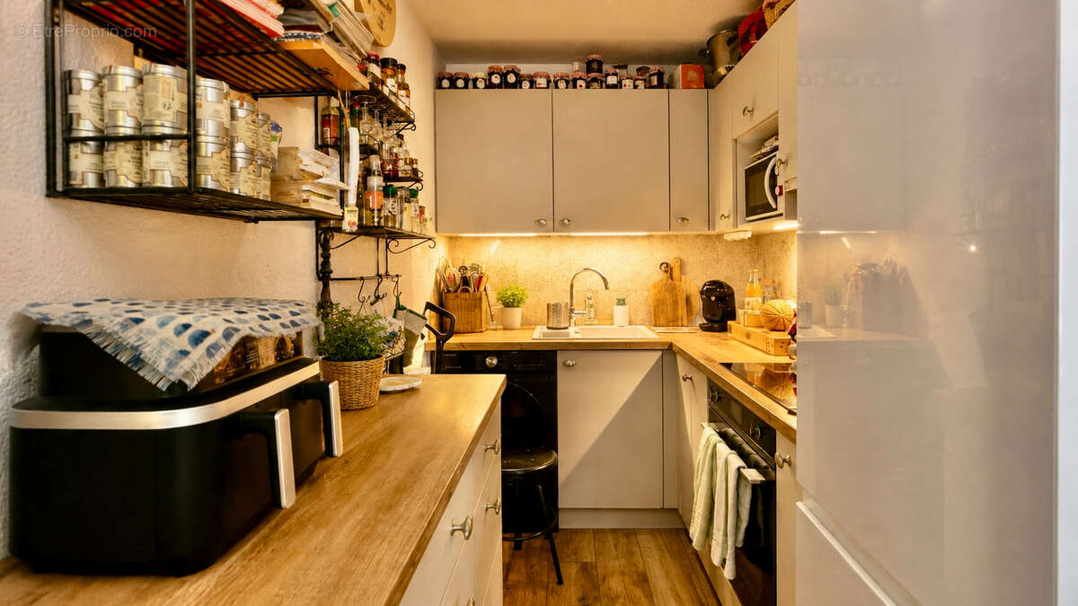 Appartement à LES ISSAMBRES