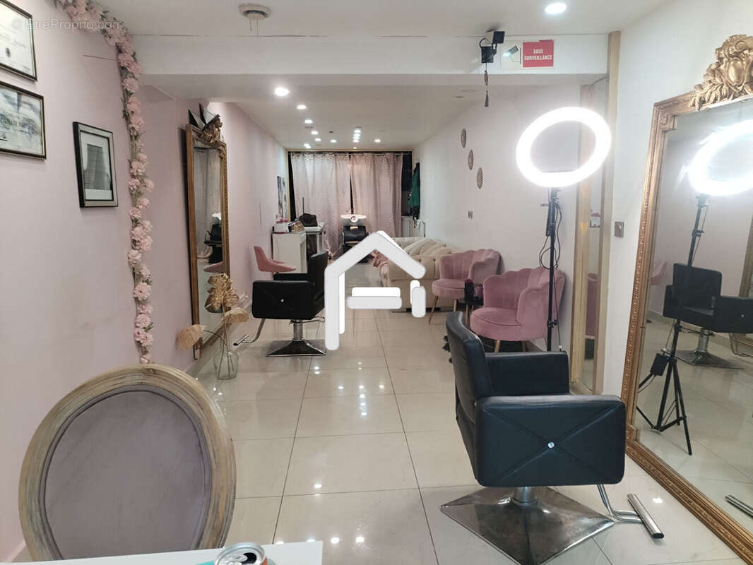 Commerce à MARSEILLE-3E