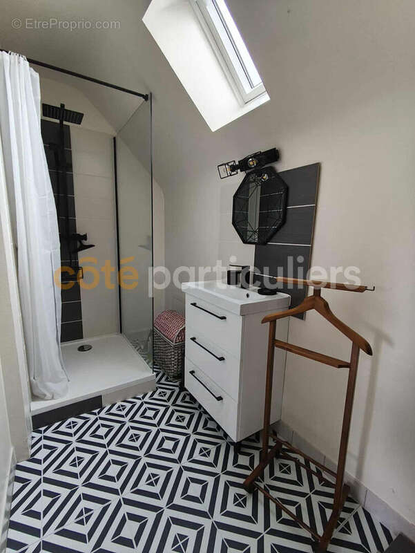 Maison à SAINT-PIERRE-SUR-DIVES