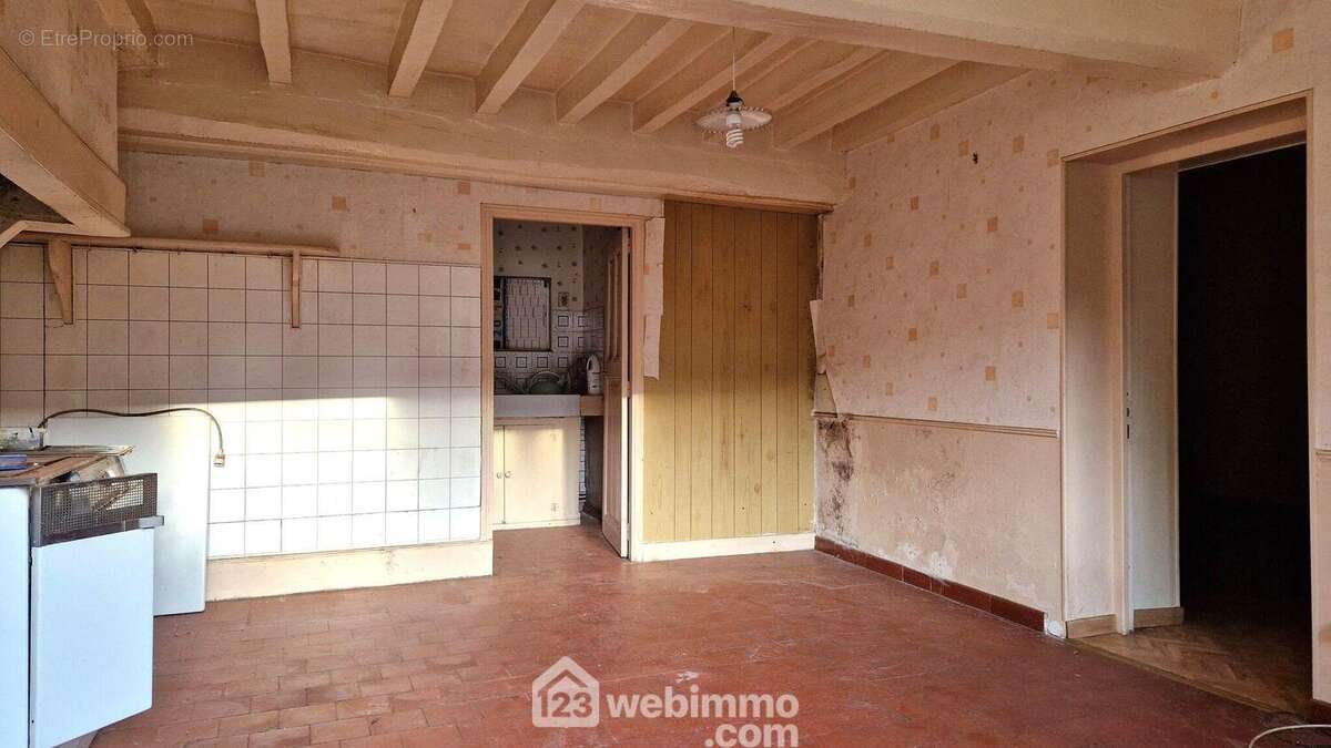 Une cuisine de 22 m² - Maison à MONTAIGU