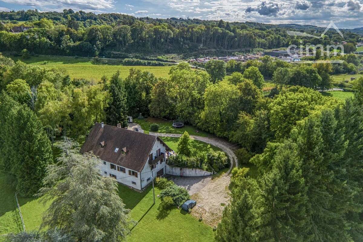 Maison à LES ABRETS