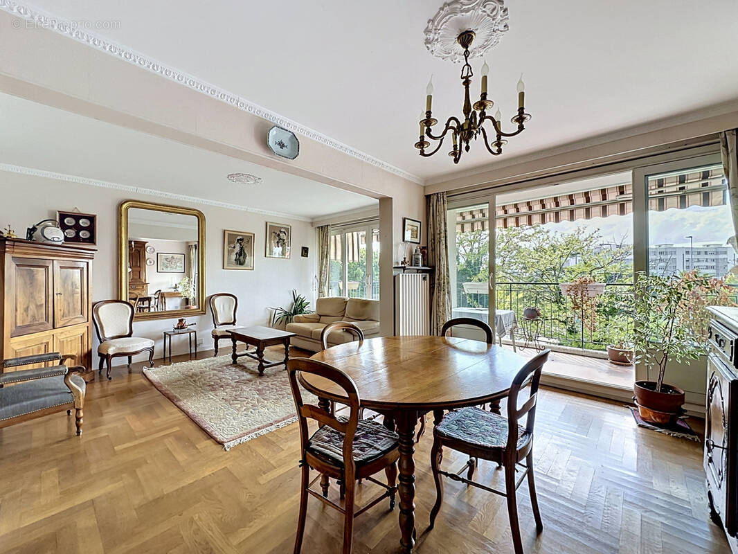 Appartement à SAINTE-FOY-LES-LYON