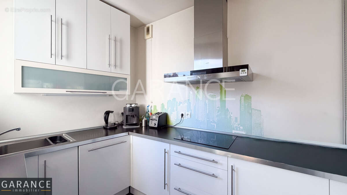 Appartement à PARIS-12E