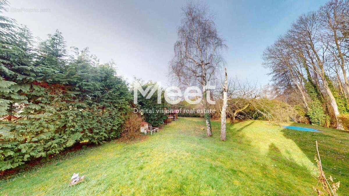 Maison à FLEURY-LA-VALLEE