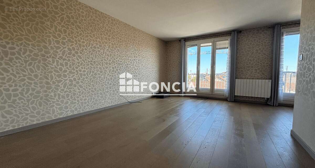 Appartement à MANTES-LA-JOLIE