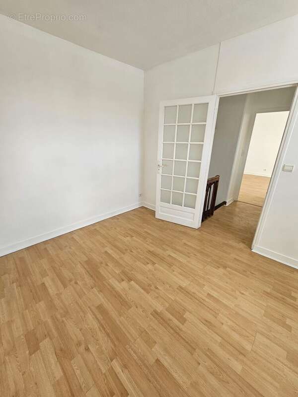 Appartement à SAINT-CYR-SUR-LOIRE