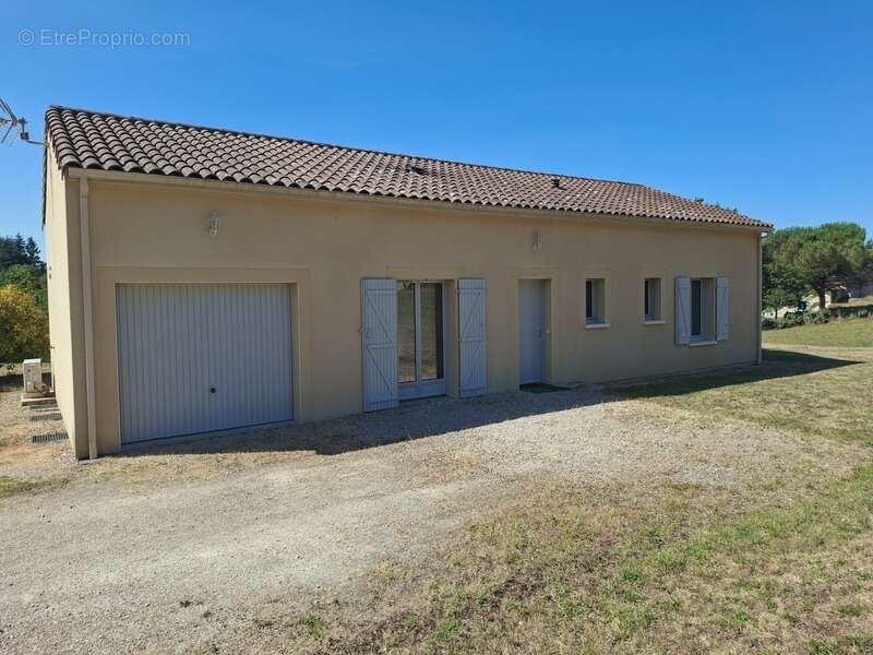 Maison de plain-pied -3 chambres - sans travaux- à Pressignac Vicq (24) - photo 4