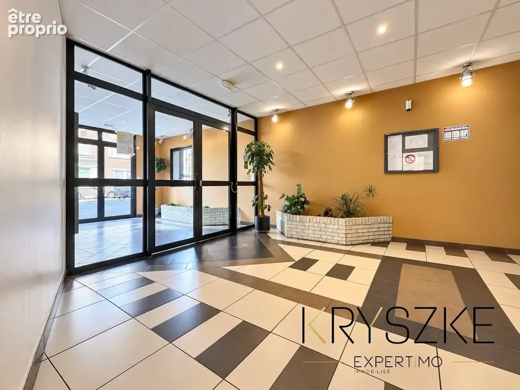 Lens   appartement t3 rénové   parking privatif - photo 2