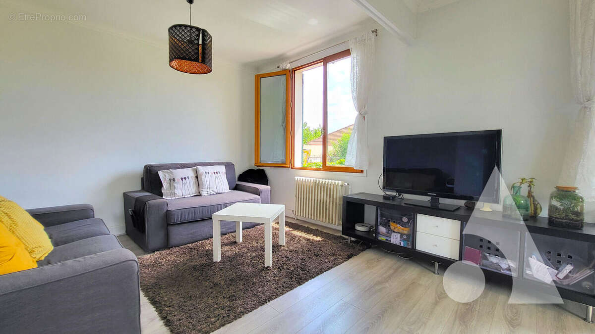 Herblay-sur-seine Maison 5 pièces 125 m2 / 3 chambres - Sous sol total - Atelier - Dépendance - photo 3