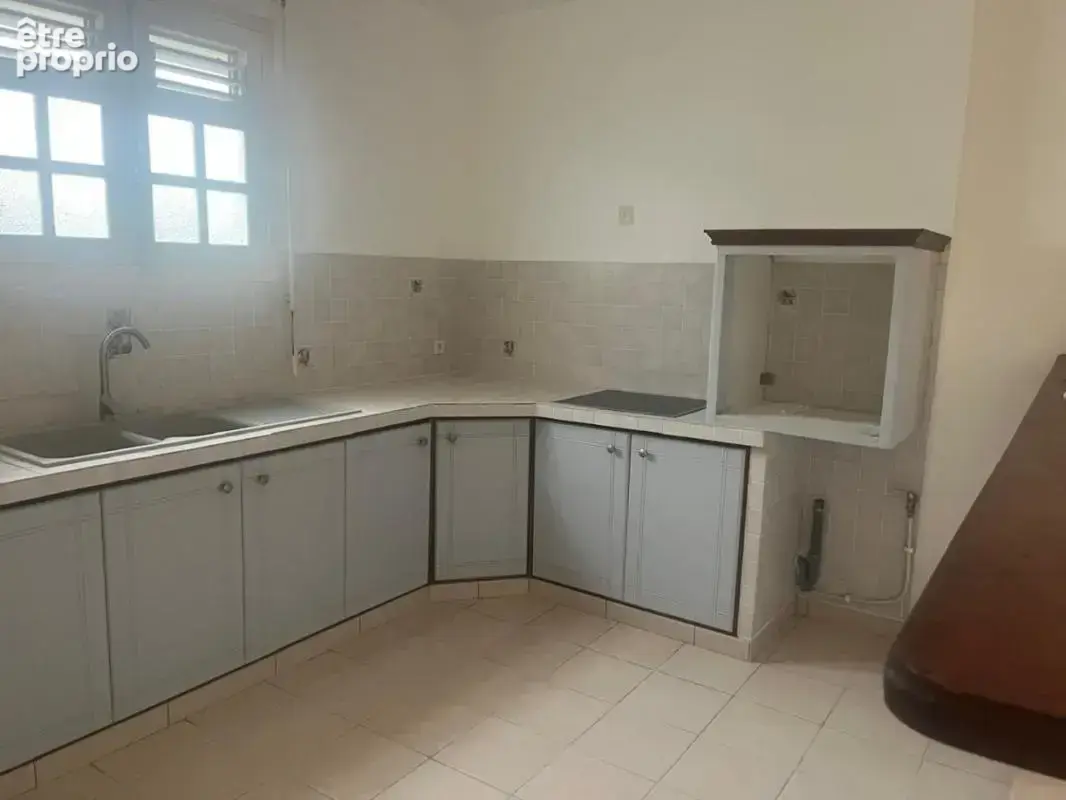 Immeuble de rapport – Quartier Morne Laurent-Tivoli – Fort de France - photo 8
