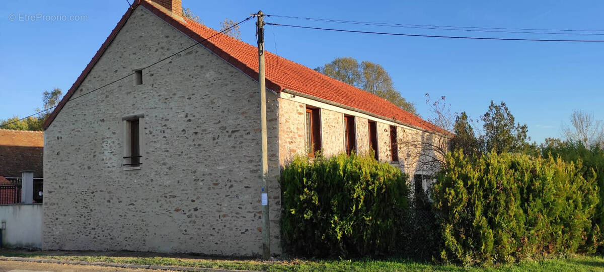 Maison à COULOMMIERS