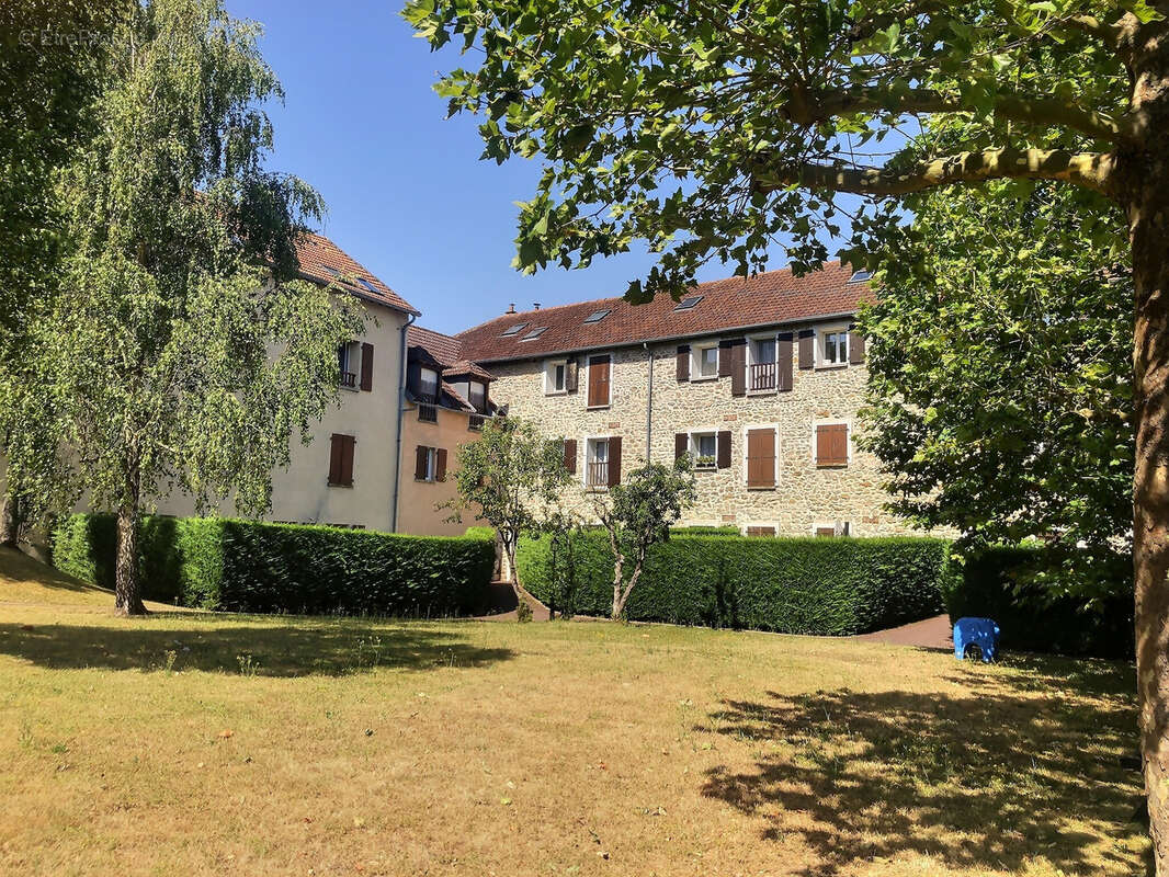 Maison 3 pièces + combles - jardin - box - proche gare - photo 10