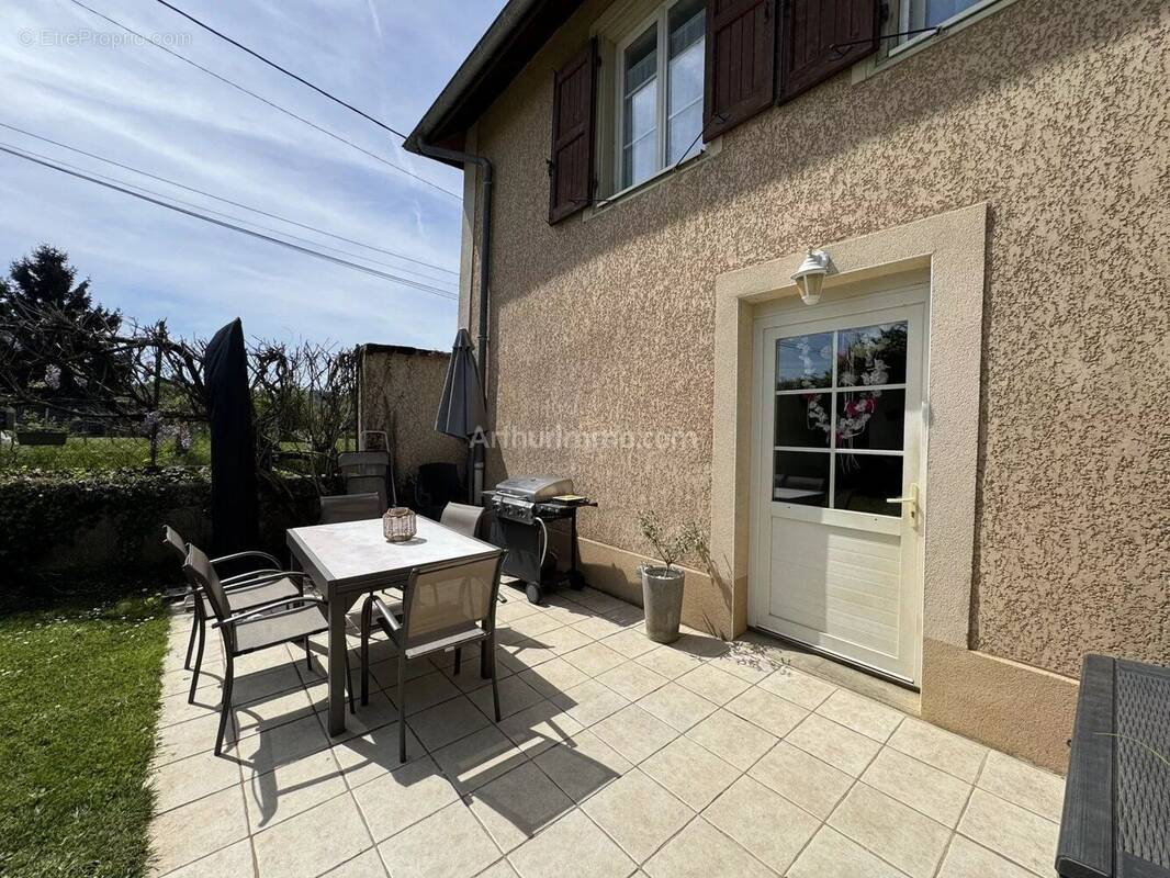 Appartement à DOLOMIEU
