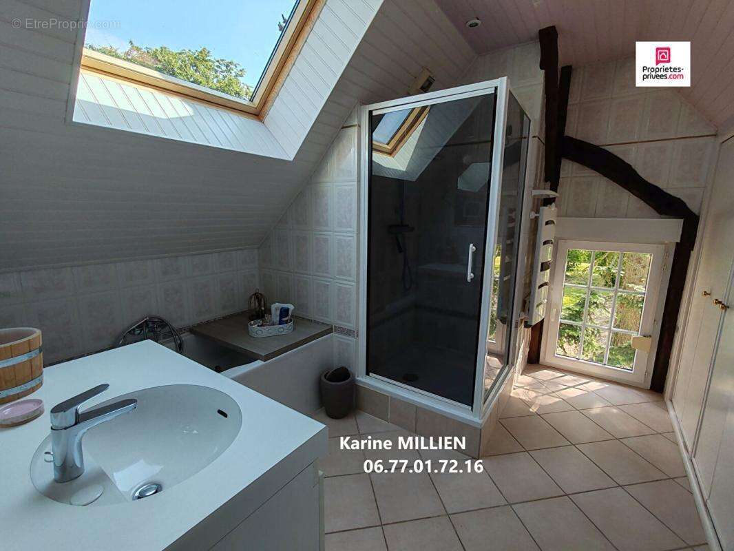 Maison à DAMPIERRE-SUR-AVRE