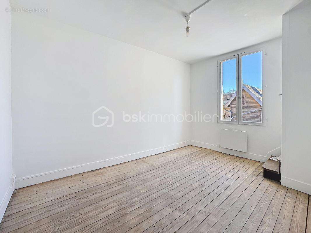 Maison centre ville 2 chambres (poss 3) avec courette - photo 8