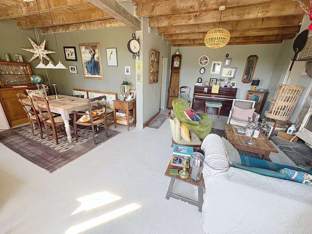 Maison à JUVIGNY-LE-TERTRE