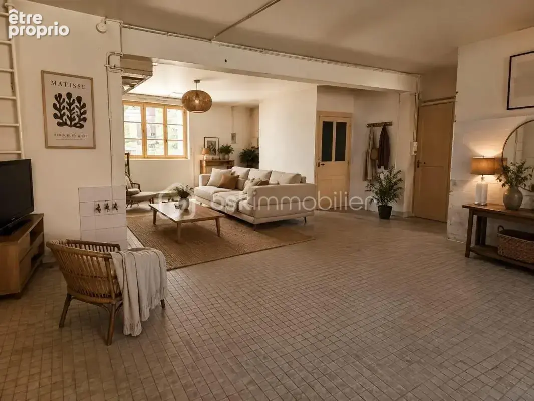Découvrez cet ensemble immobilier situé au cœur d’un charmant village dynamique de Sud Touraine - photo 6