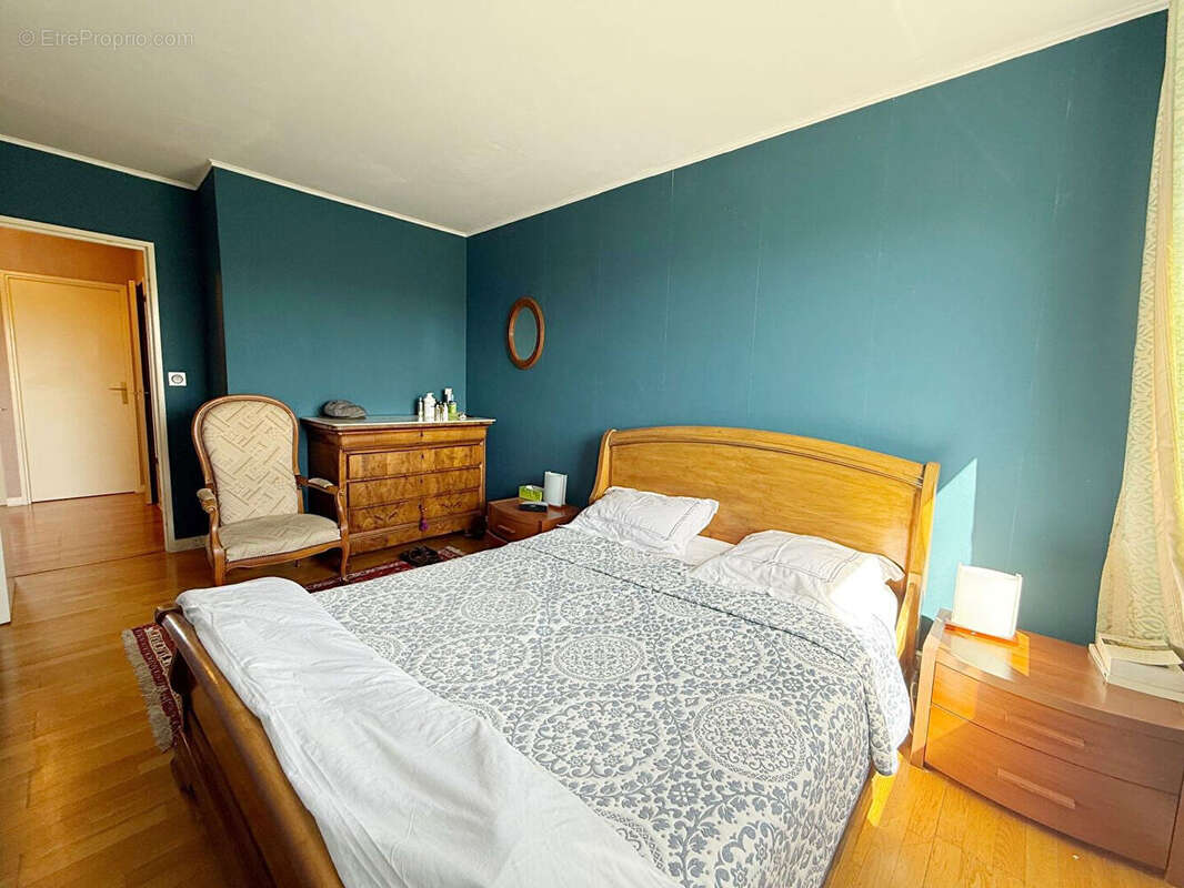 Appartement à NANTERRE