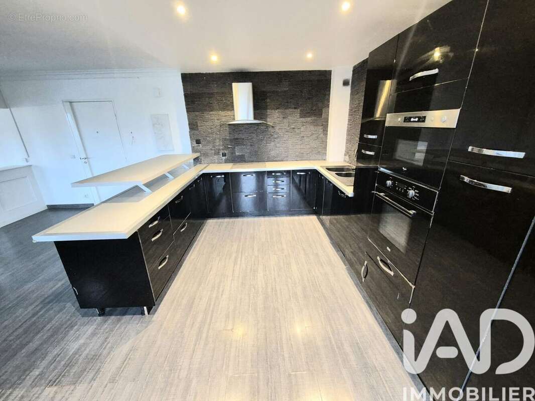 Photo 4 - Appartement à LIVRY-GARGAN