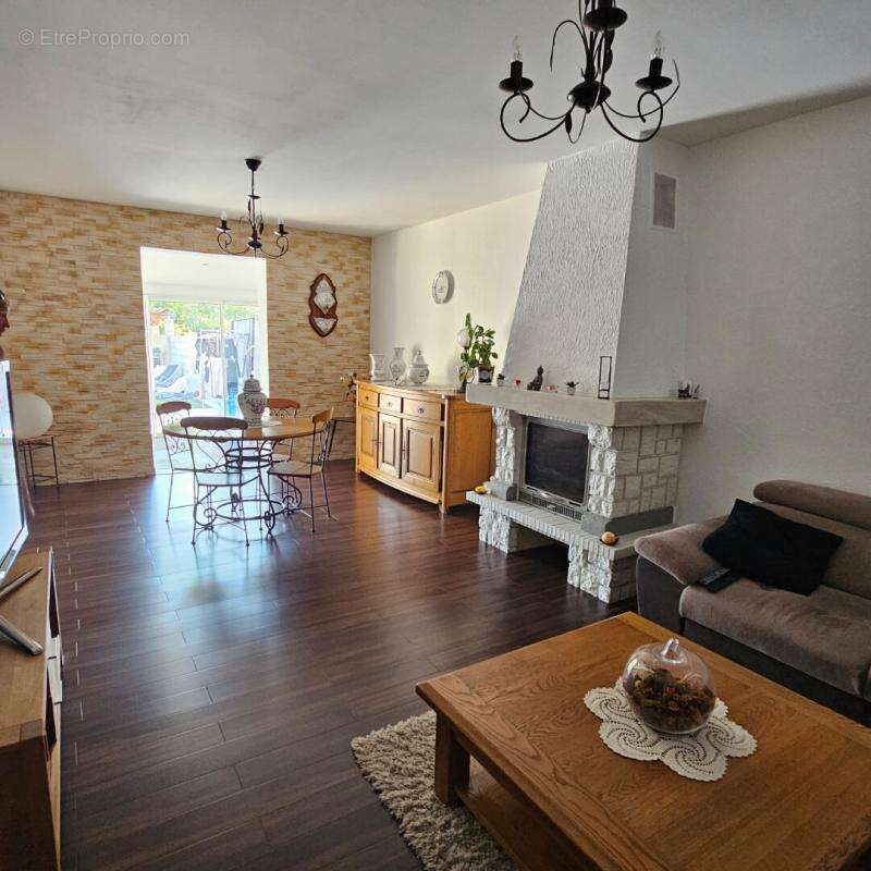 Maison à PUGET-SUR-ARGENS