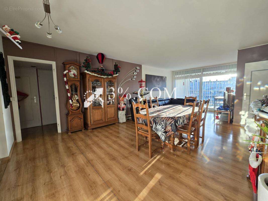 Appartement à CROIX