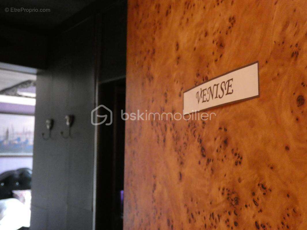 Commerce à FRESNES-EN-WOEVRE