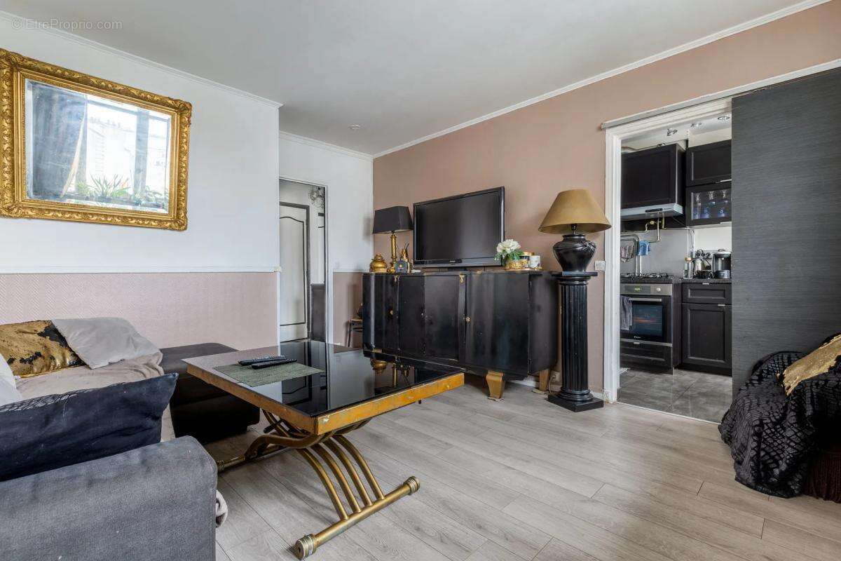 Appartement à PARIS-20E