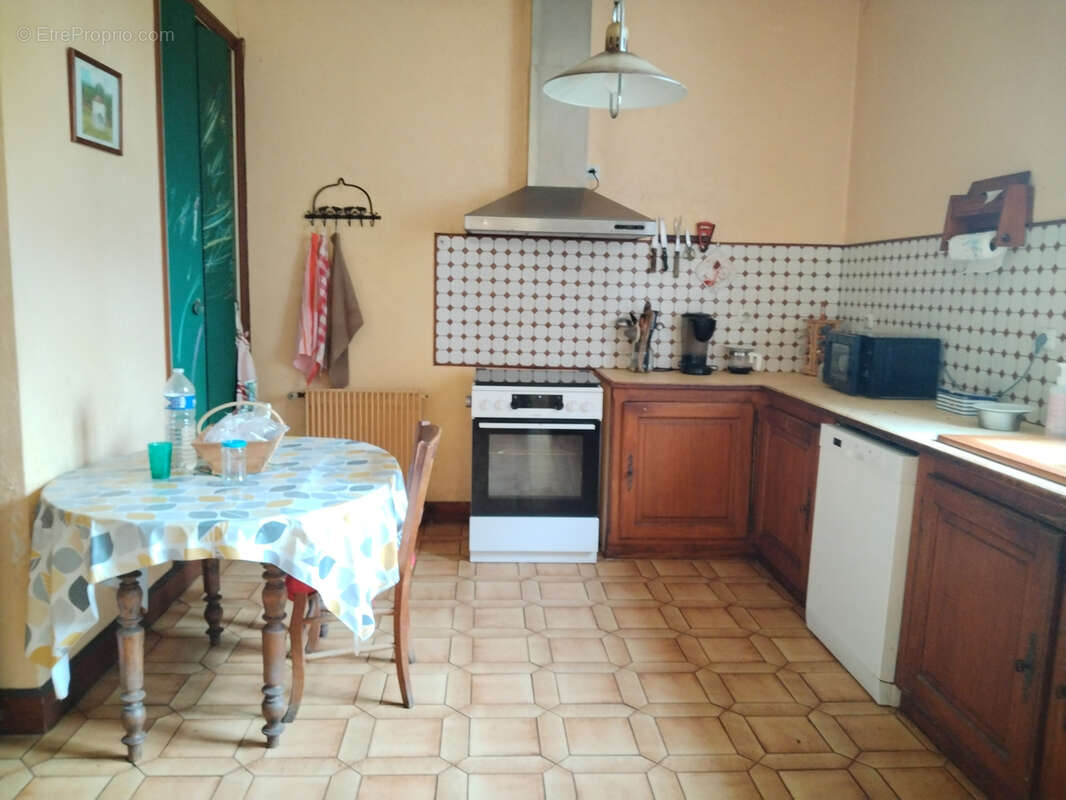 Maison à VILLEFRANCHE-DE-LONCHAT