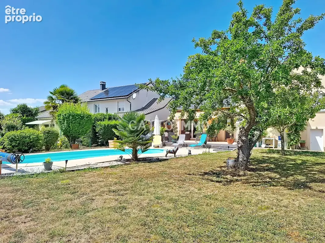 Maison de 140 m2 avec piscine sur 9 ares de terrain - photo 18