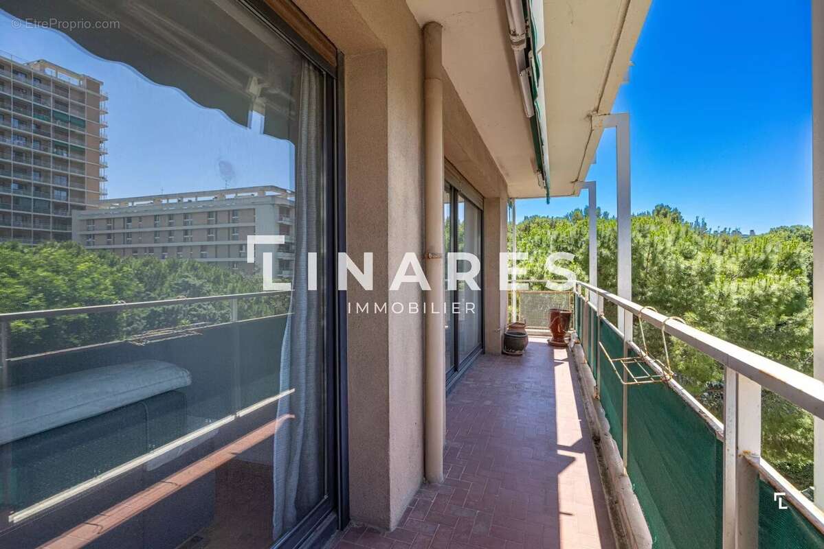 Appartement à MARSEILLE-9E