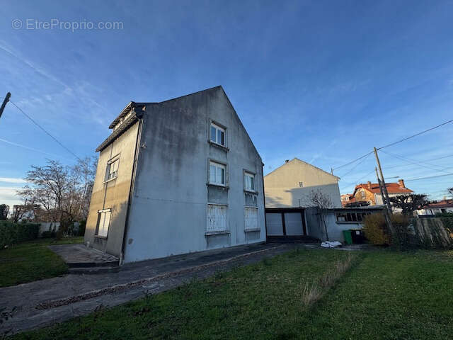 Maison à PARAY-VIEILLE-POSTE