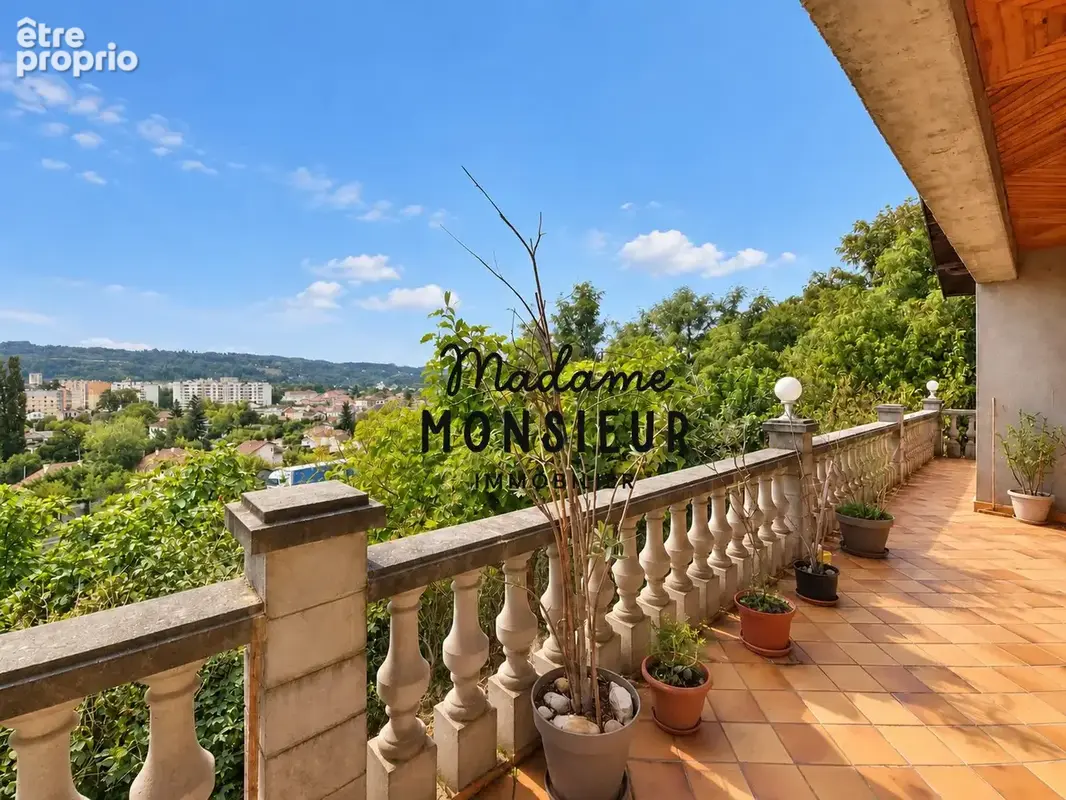 Maison 5 pièces 167 m² à vendre à Bourgoin-Jallieu (38300) - photo 7