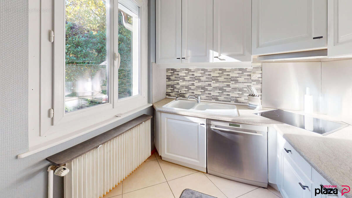 Maison à MONNETIER-MORNEX