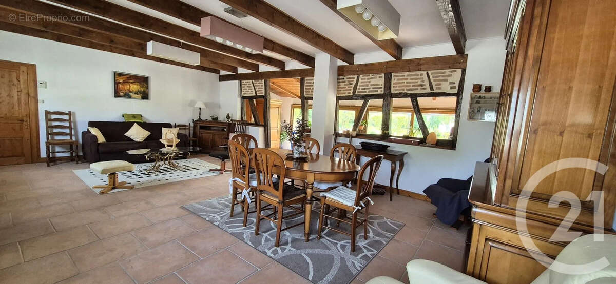 Maison à BRUAILLES