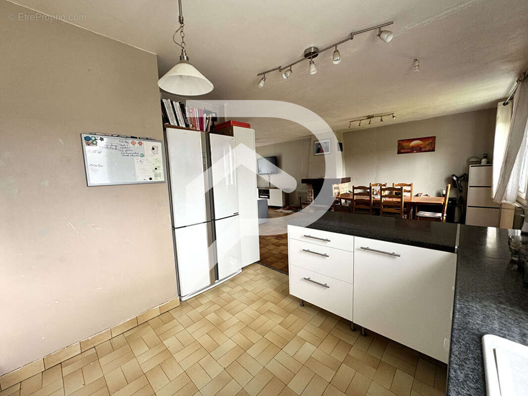 Maison à IVRY-LA-BATAILLE