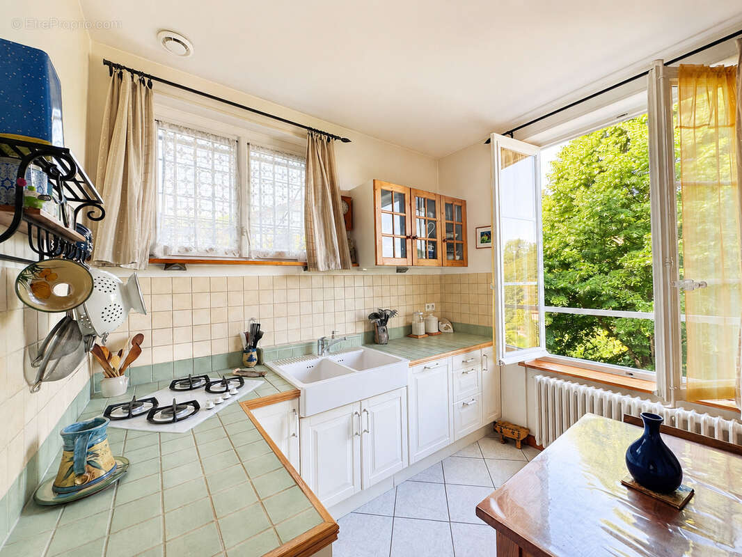 Maison de charme située Montée Saint-Marcel à Vienne - photo 4