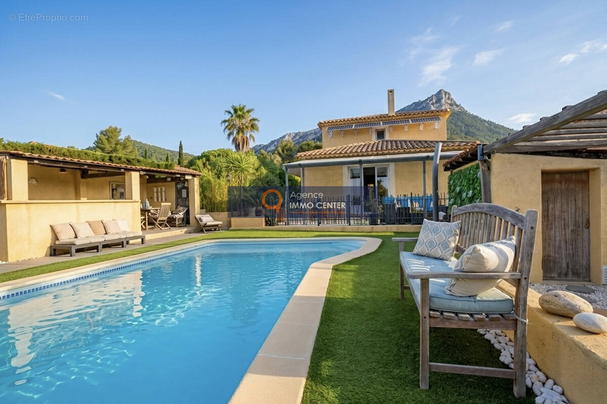 Maison à LA VALETTE-DU-VAR