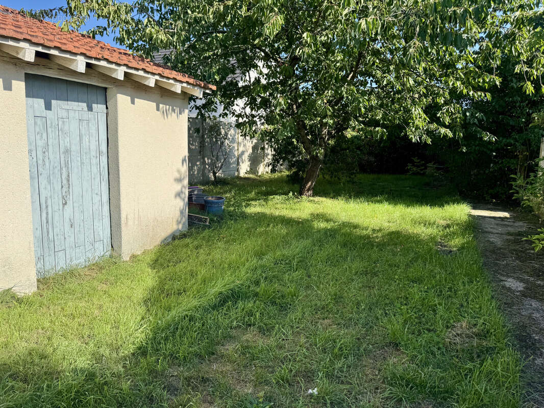 Maison à AMILLY