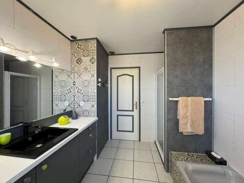 Maison à SAINT-JUST-SAINT-RAMBERT