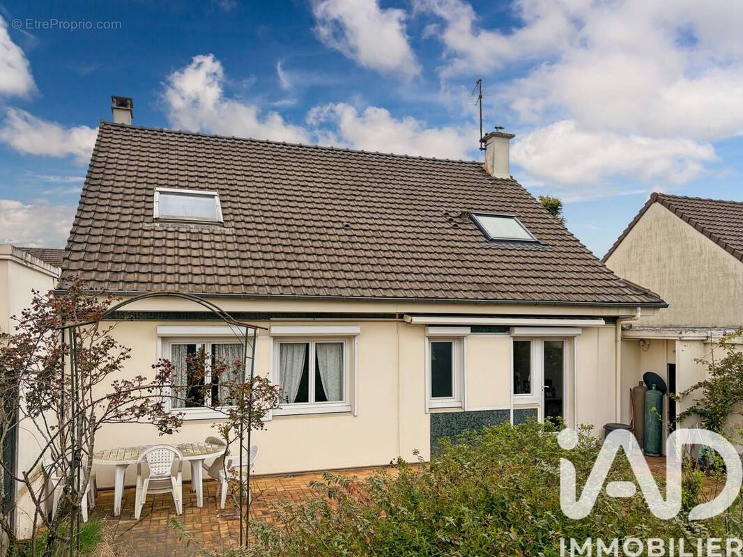 Photo 1 - Maison à SERVON